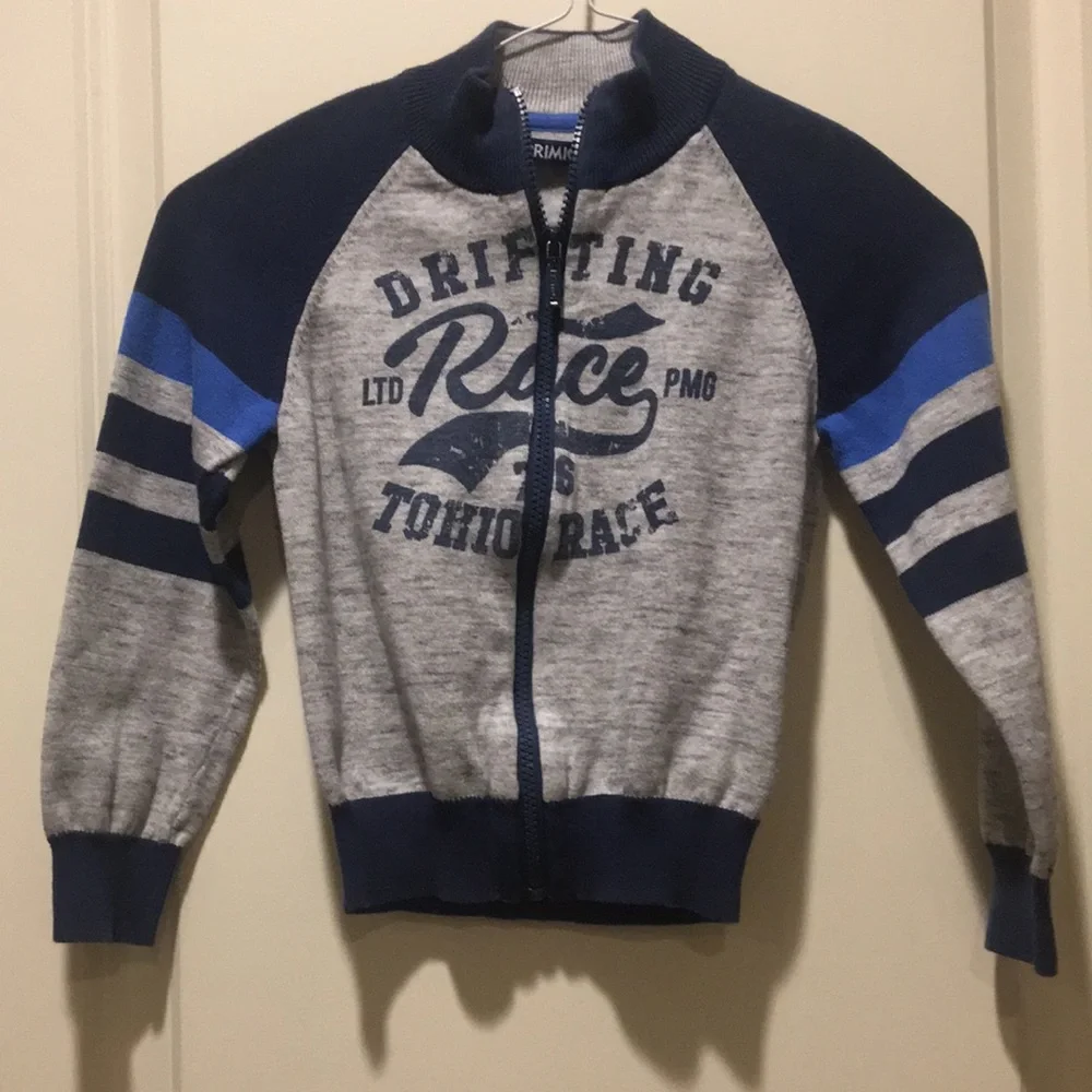 Like New! Primigi Kids zip up graphic sweater jacket long sleeves size 6 yrs